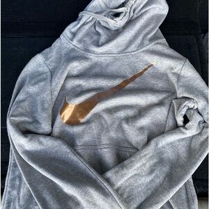 Nike hoodie size small